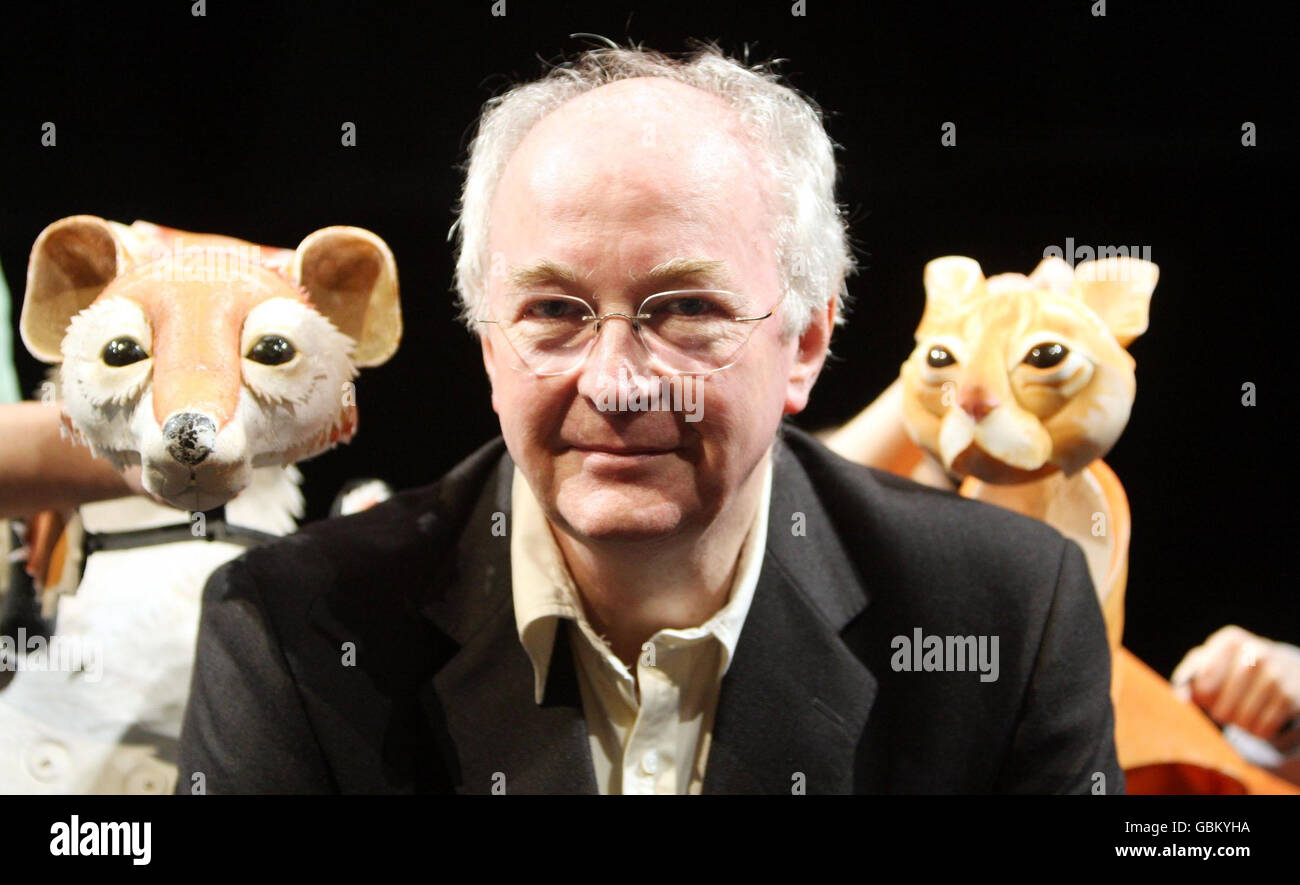 Novelist Philip Pullman makes his stage debut in His Dark Materials, an adaptation of his novel by Nicholas Wright, at the Playhouse theatre in Oxford. Stock Photo