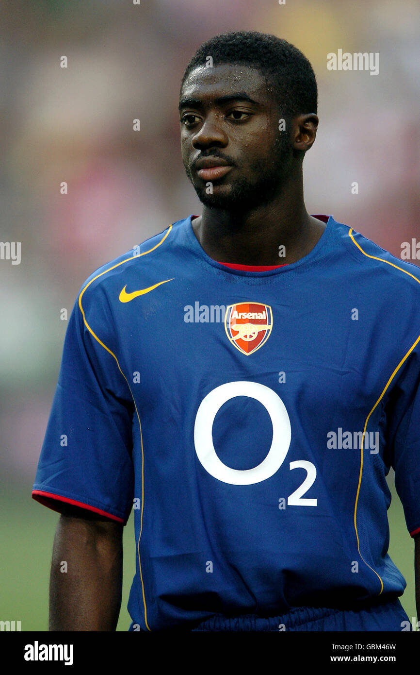 Kolo toure arsenal hi-res stock photography and images - Alamy