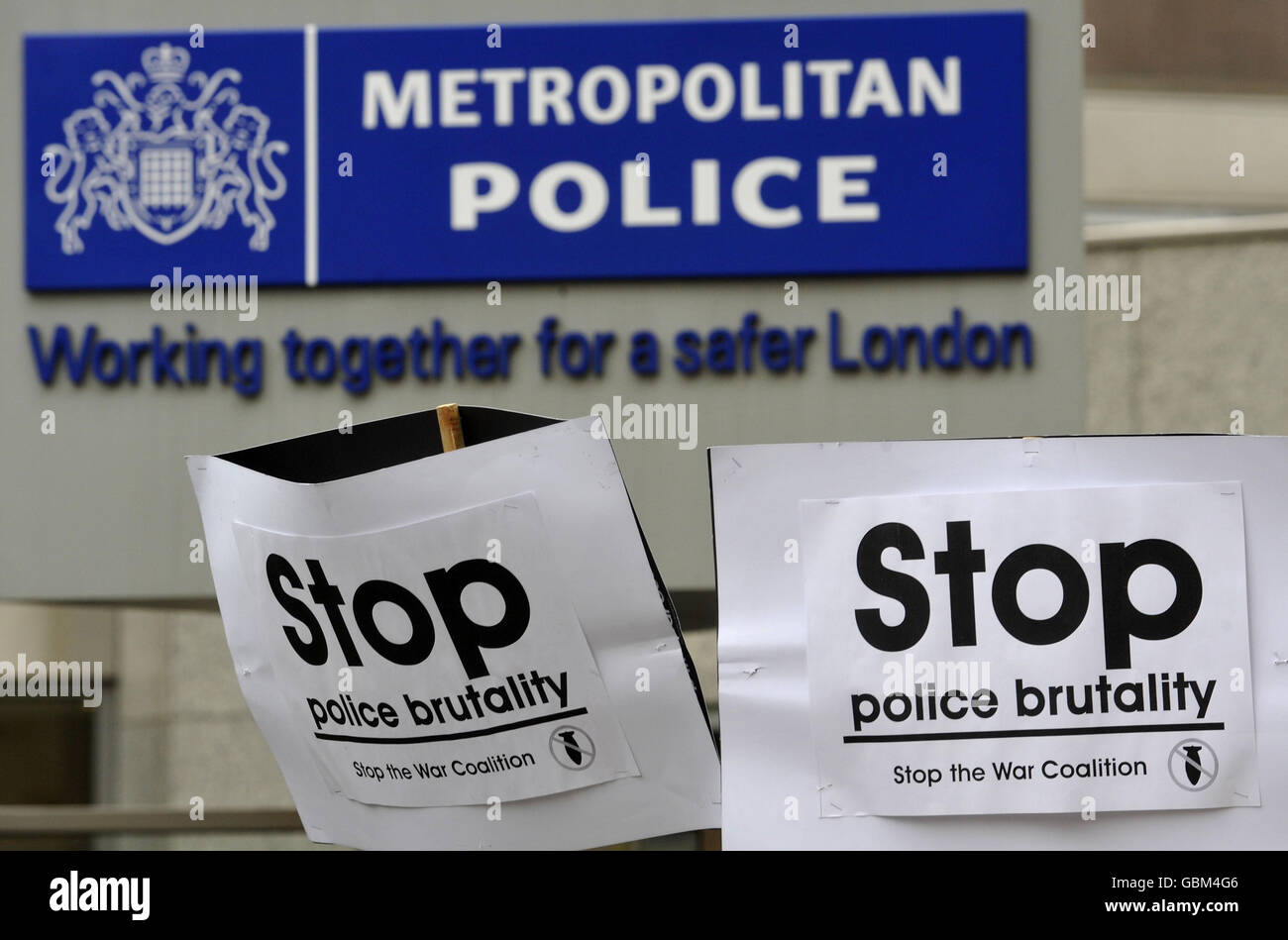 Ian Tomlinson death Stock Photo Alamy