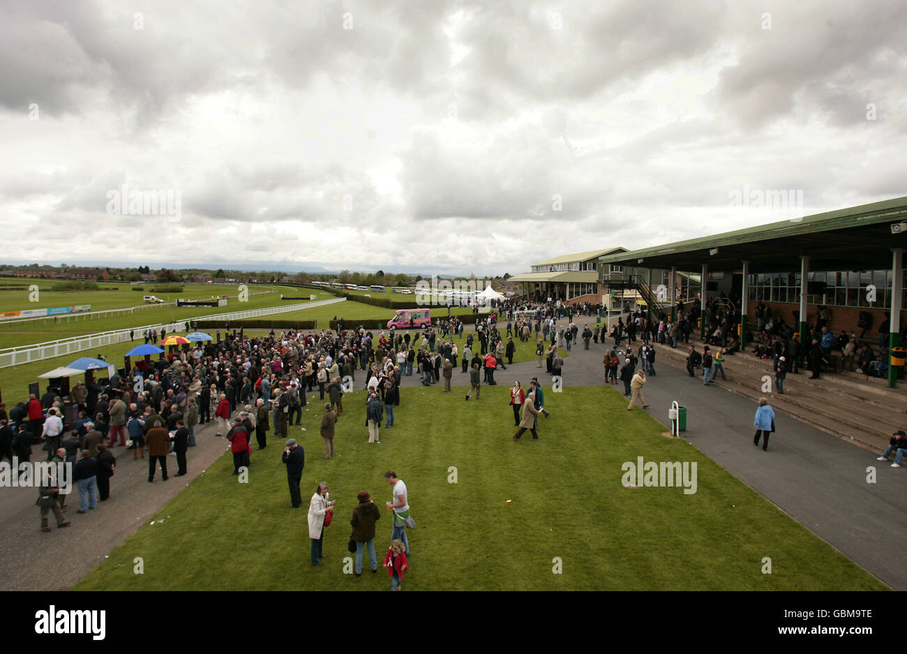 Horse Racing - Hereford Racecourse - Wye Valley Brewery Day. A general view of Hereford Racecouse Stock Photo