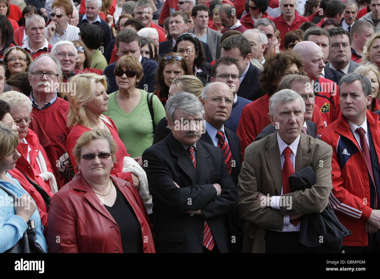 Defence Minister Willie O'Dea (centre) during a mass demonstration in Limerick against gangland violence in the city. Stock Photo