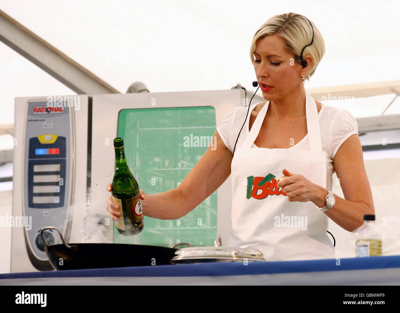 Heather Mills gives a vegan cookery demonstration in Brighton, East Sussex, as part of the Brighton Food Festival. Stock Photo