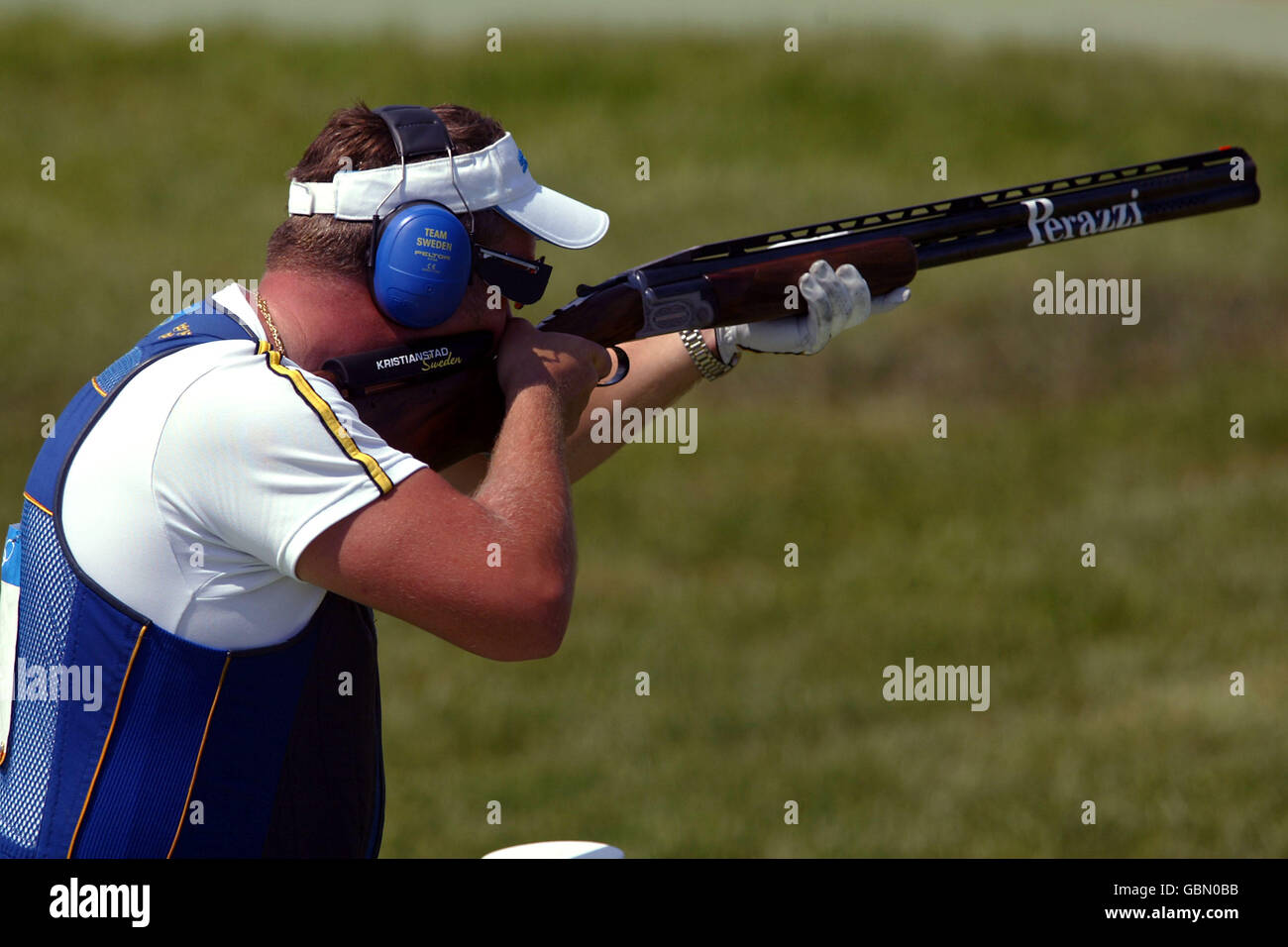 Shooting athens olympic games 2004 mens double trap final hires stock