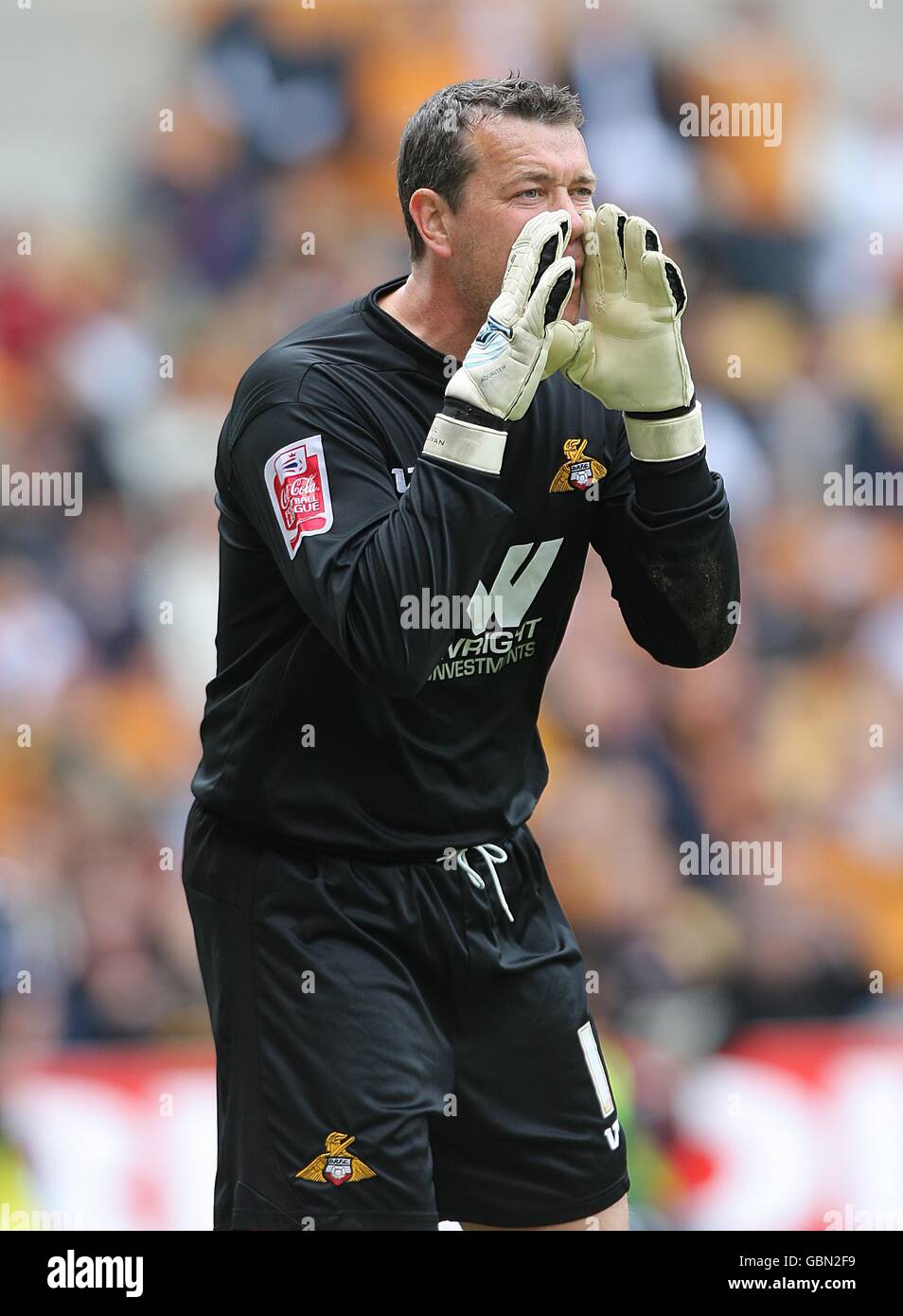 Soccer - Coca-Cola Football League Championship - Wolverhampton Wanderers v Doncaster Rovers - Molineux. Neil Sullivan, Doncaster Rovers goalkeeper Stock Photo
