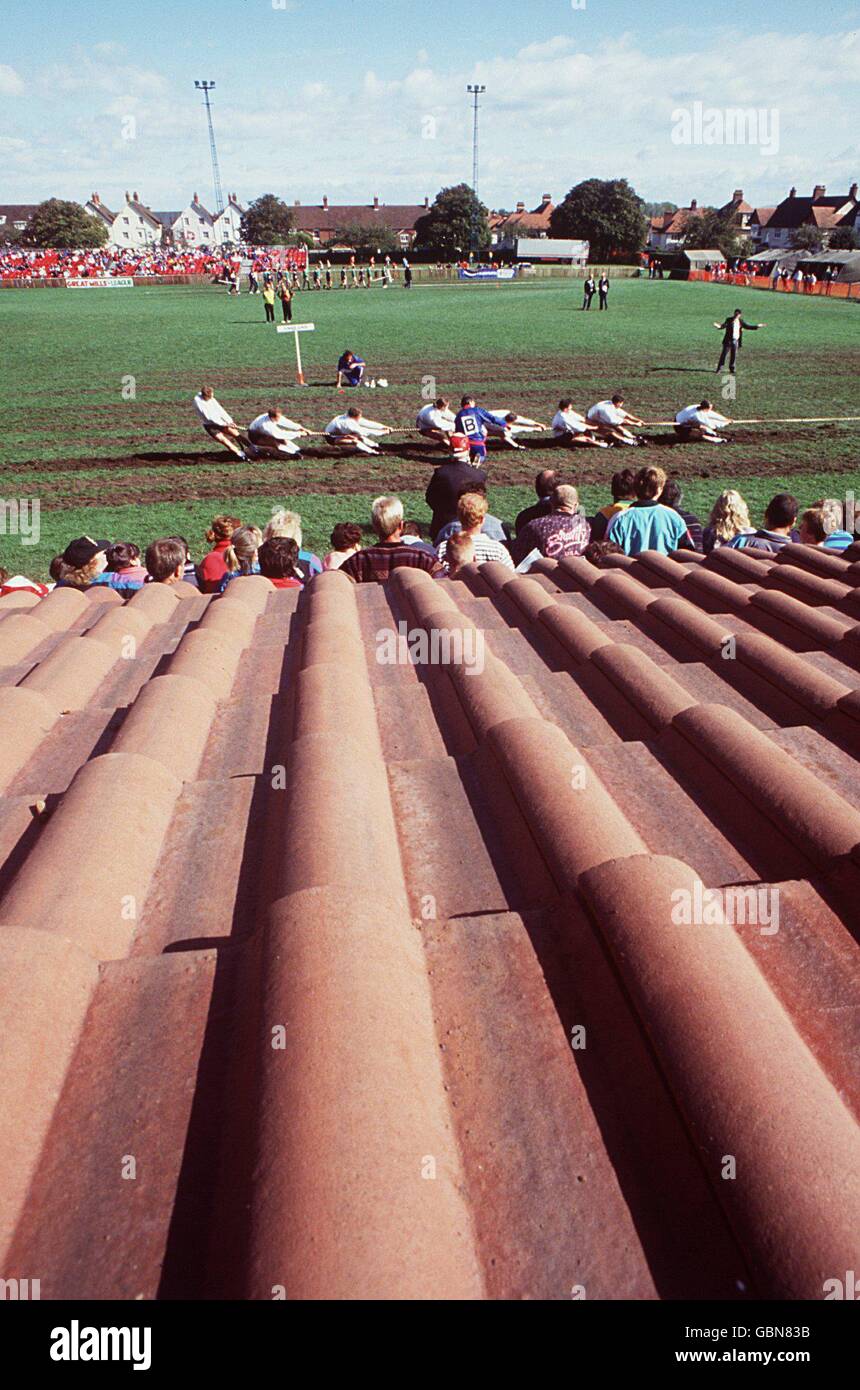 Tug of war venue hi-res stock photography and images - Alamy