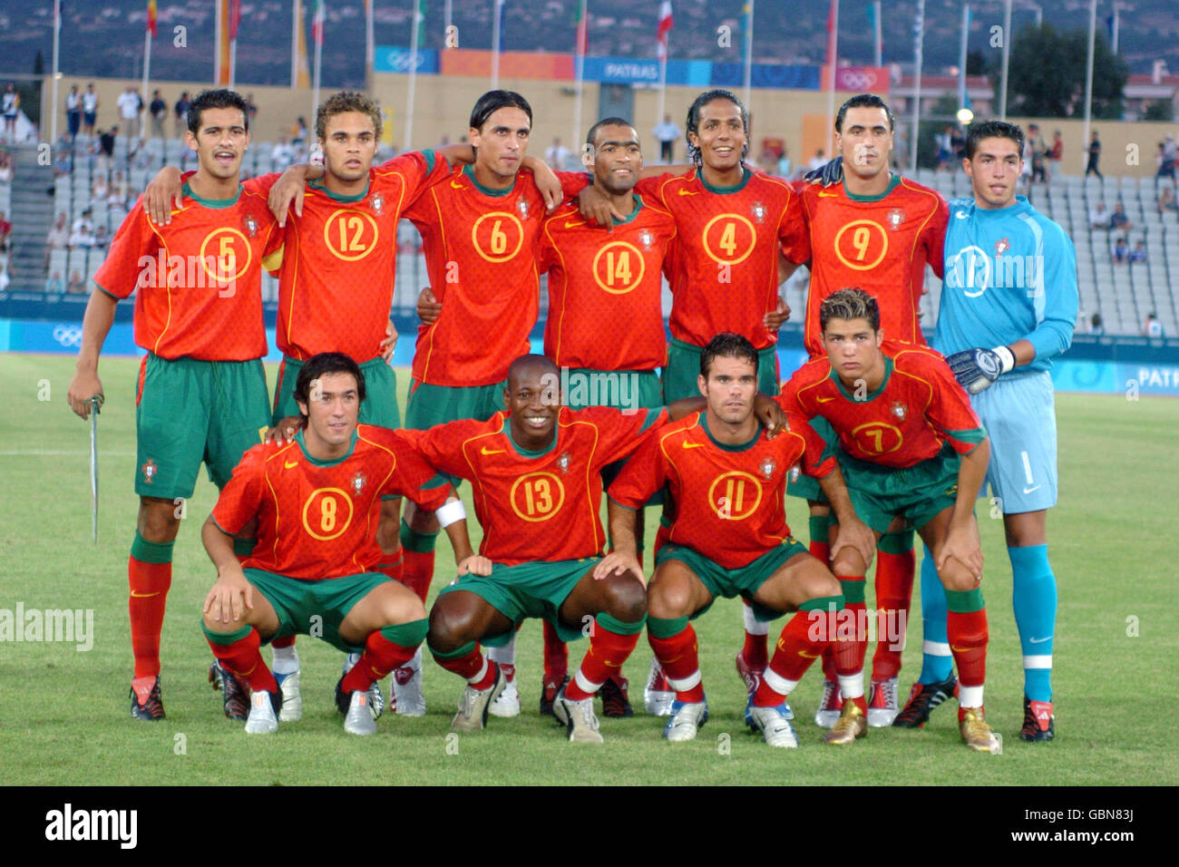 [Imagen: soccer-athens-olympic-games-2004-mens-fi...GBN83J.jpg]