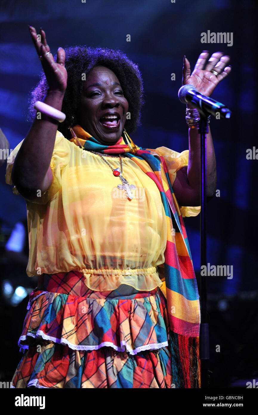 Rita marley hi-res stock photography and images - Alamy