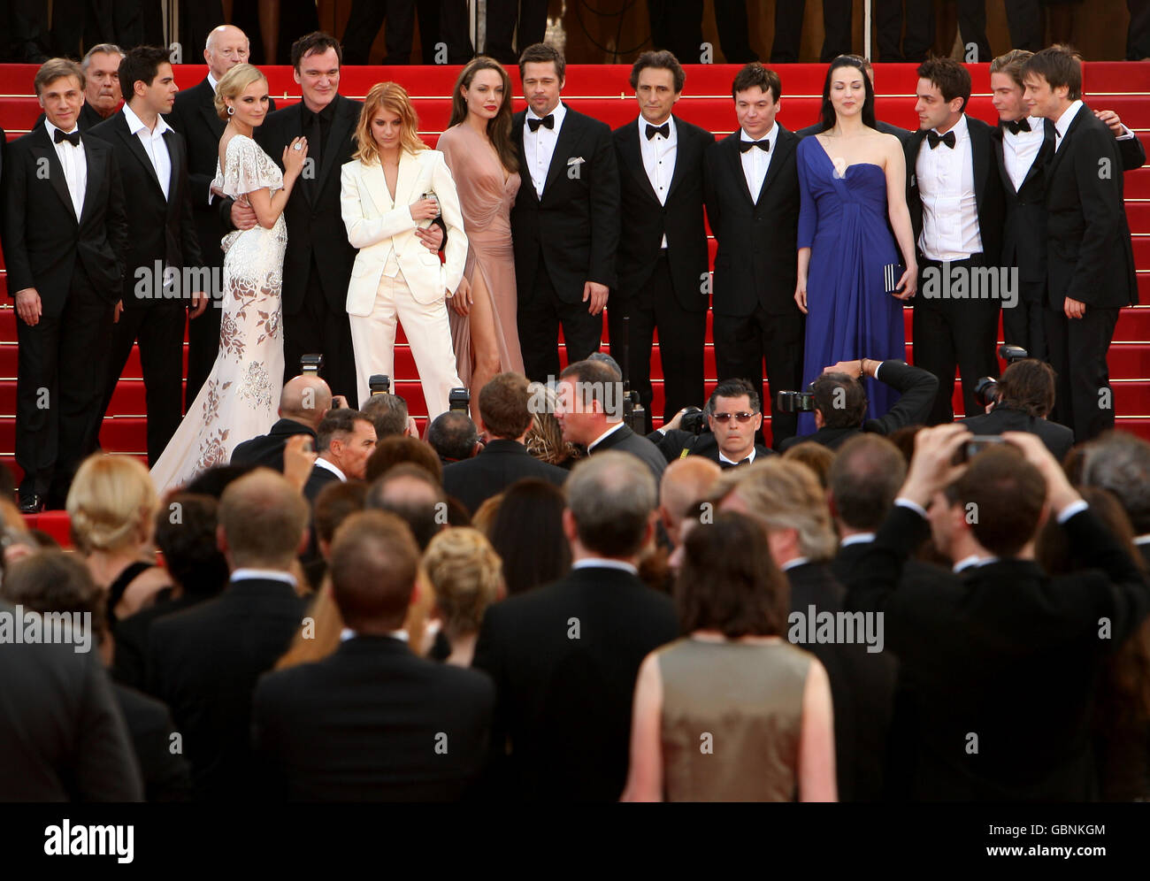 Inglourious basterds sale cast