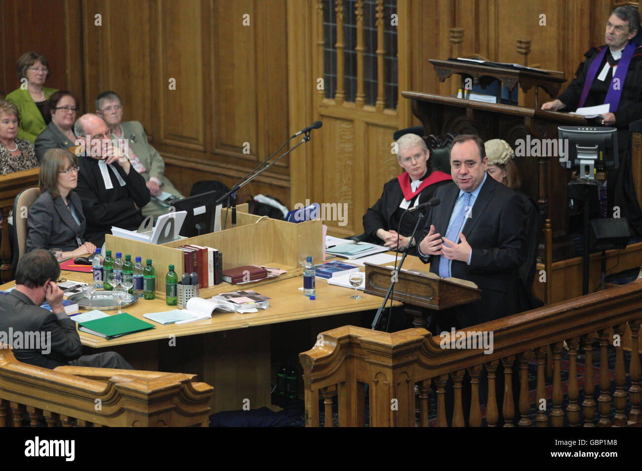 First Minister Alex Salmond delivers the key-note speech to the General Assembly of the Church of Scotland at The Mound, Edinburgh. Stock Photo