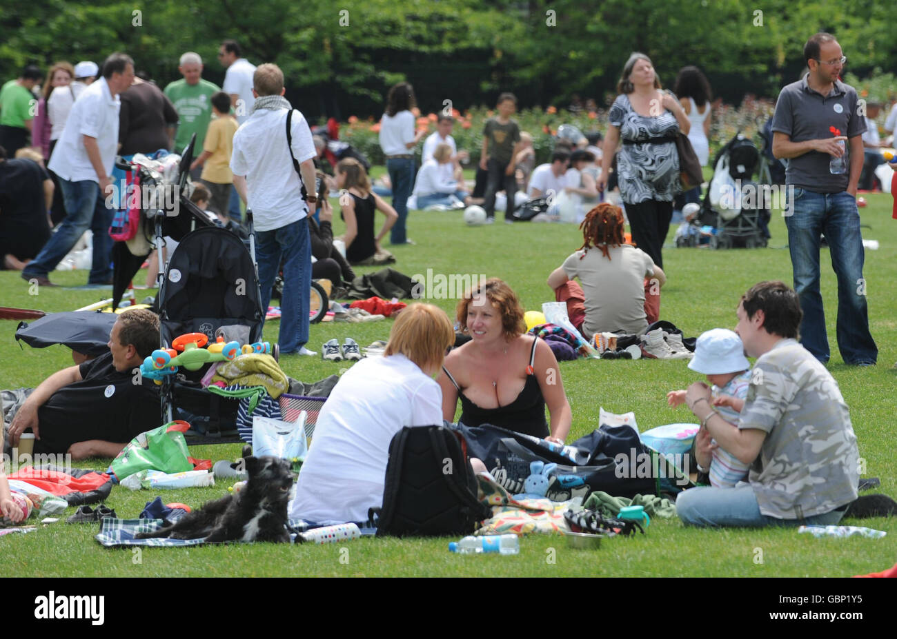 World record picnic attempt hires stock photography and images Alamy