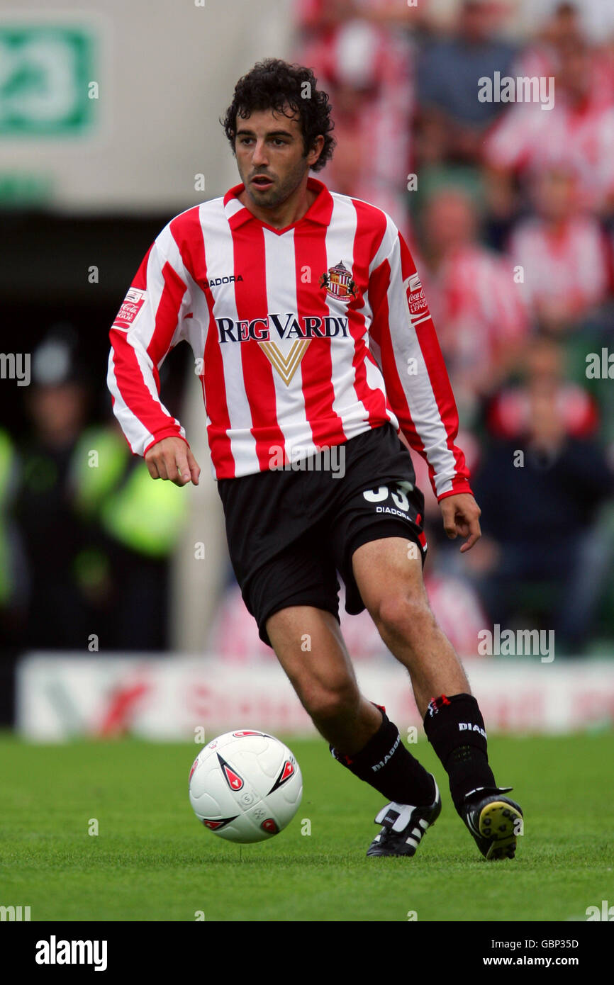 Soccer - Coca-Cola Football League Championship -Plymouth Argyle v Sunderland. Julio Arca, Sunderland Stock Photo