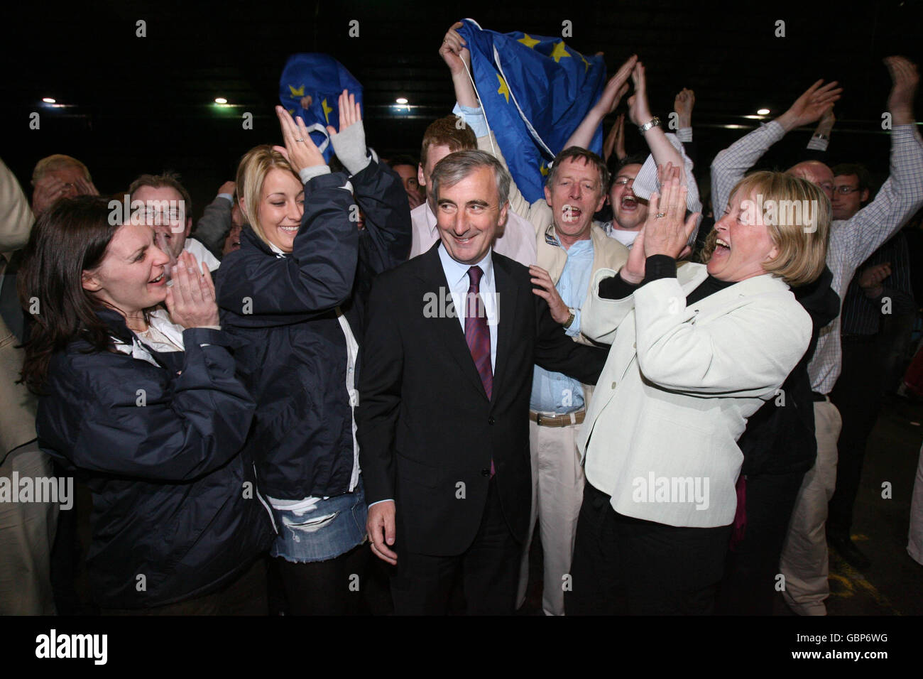 Fine Gael's Gay Mitchell (centre) celebrates after he was elected to the Dublin constituency in European elections at the RDS in Dublin today Stock Photo
