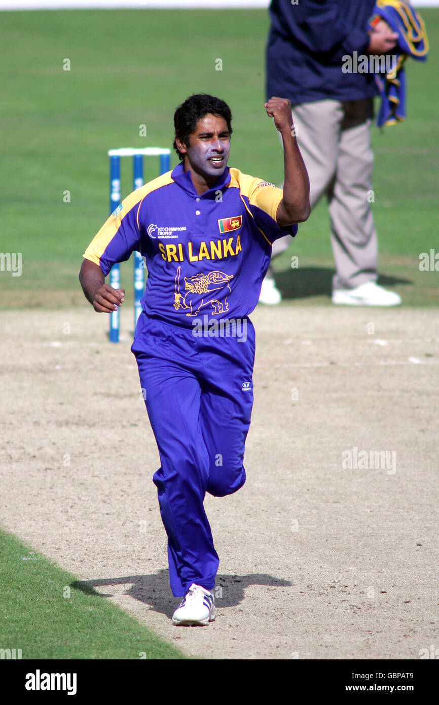 Cricket - ICC Champions Trophy 2004 - Sri Lanka V Zimbabwe Stock Photo ...