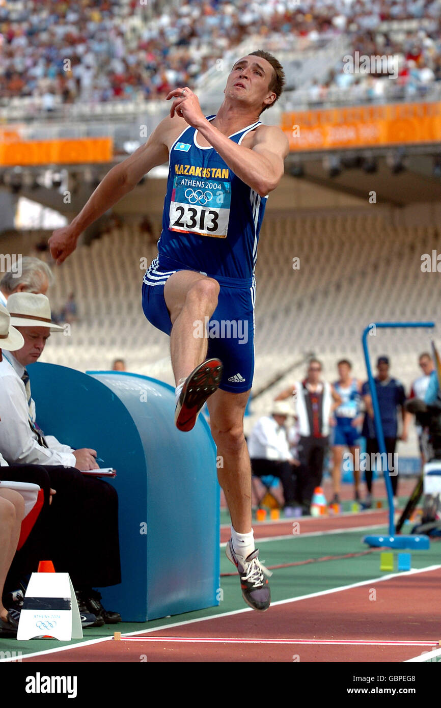Athletics Athens Olympic Games 2004 Men's Decathlon Long Jump