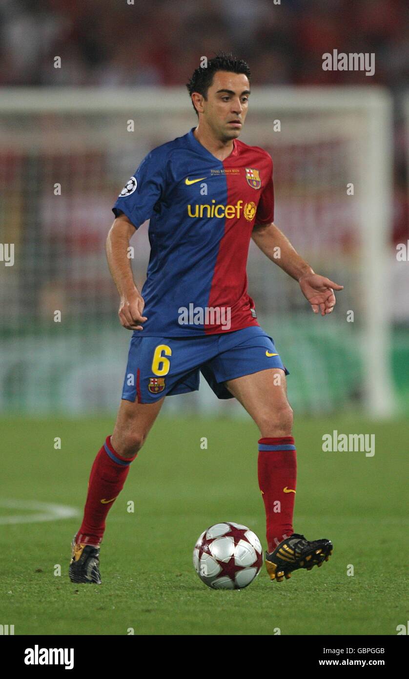 Xavi barcelona 2009 hi-res stock photography and images - Alamy