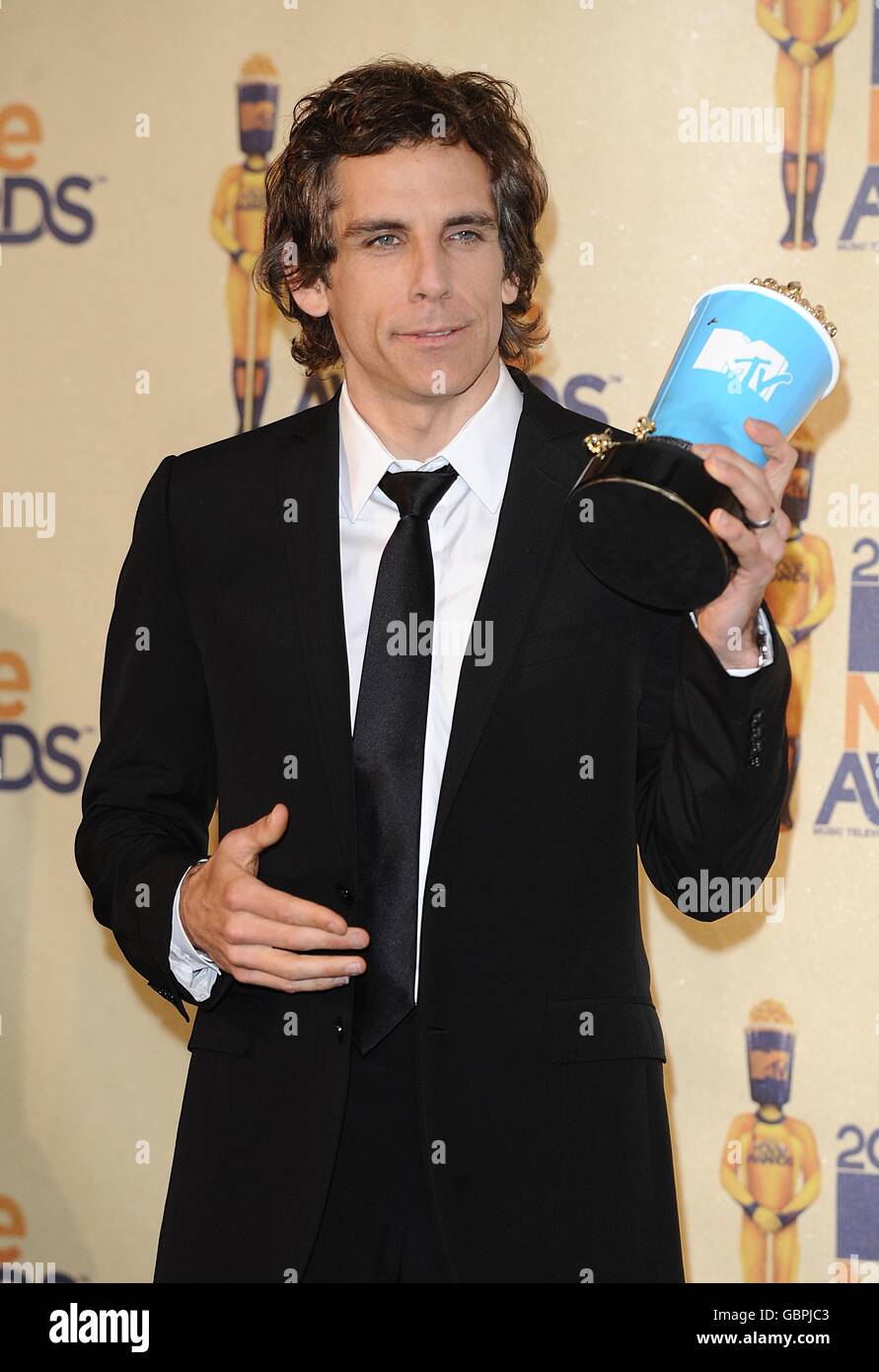 BEN STILLER AWARD SHOW visual data 8