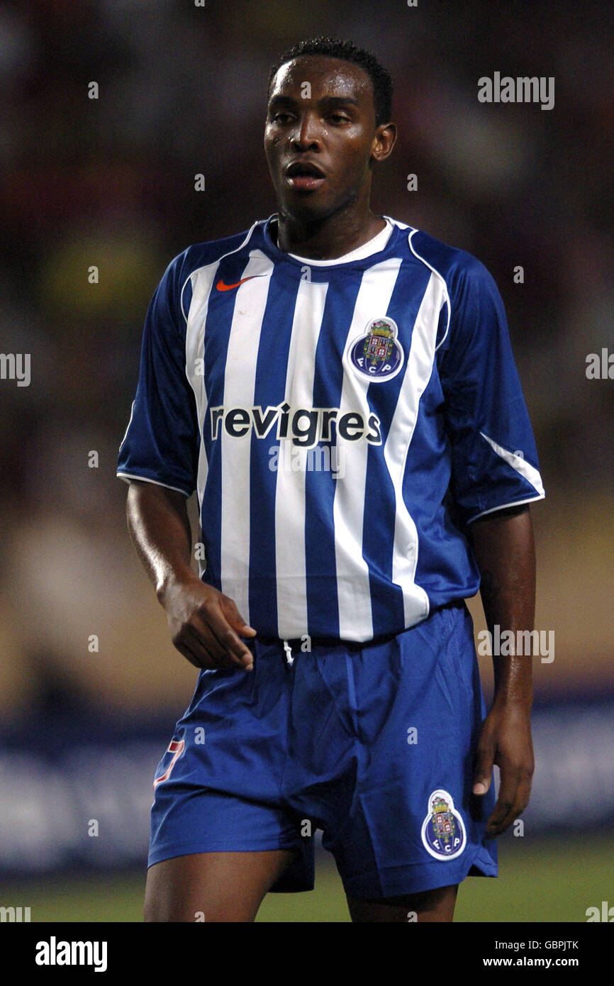 Soccer - UEFA Super Cup - FC Porto v Valencia. Benni McCarthy, FC Porto ...