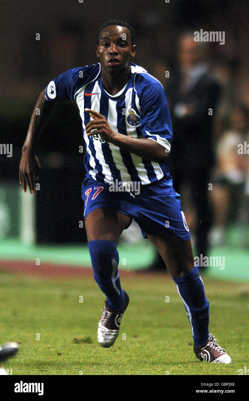 Benni mccarthy porto hires stock photography and images Alamy