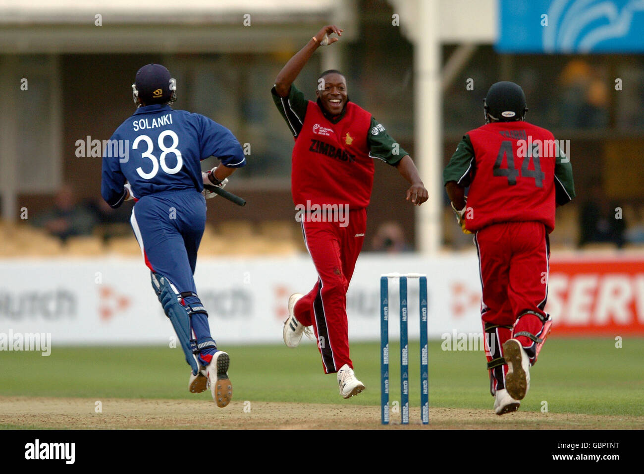 Zimbabwe's Vusimuzi Sibanda celebrates the wicket of England's Vikram Solanki Stock Photo