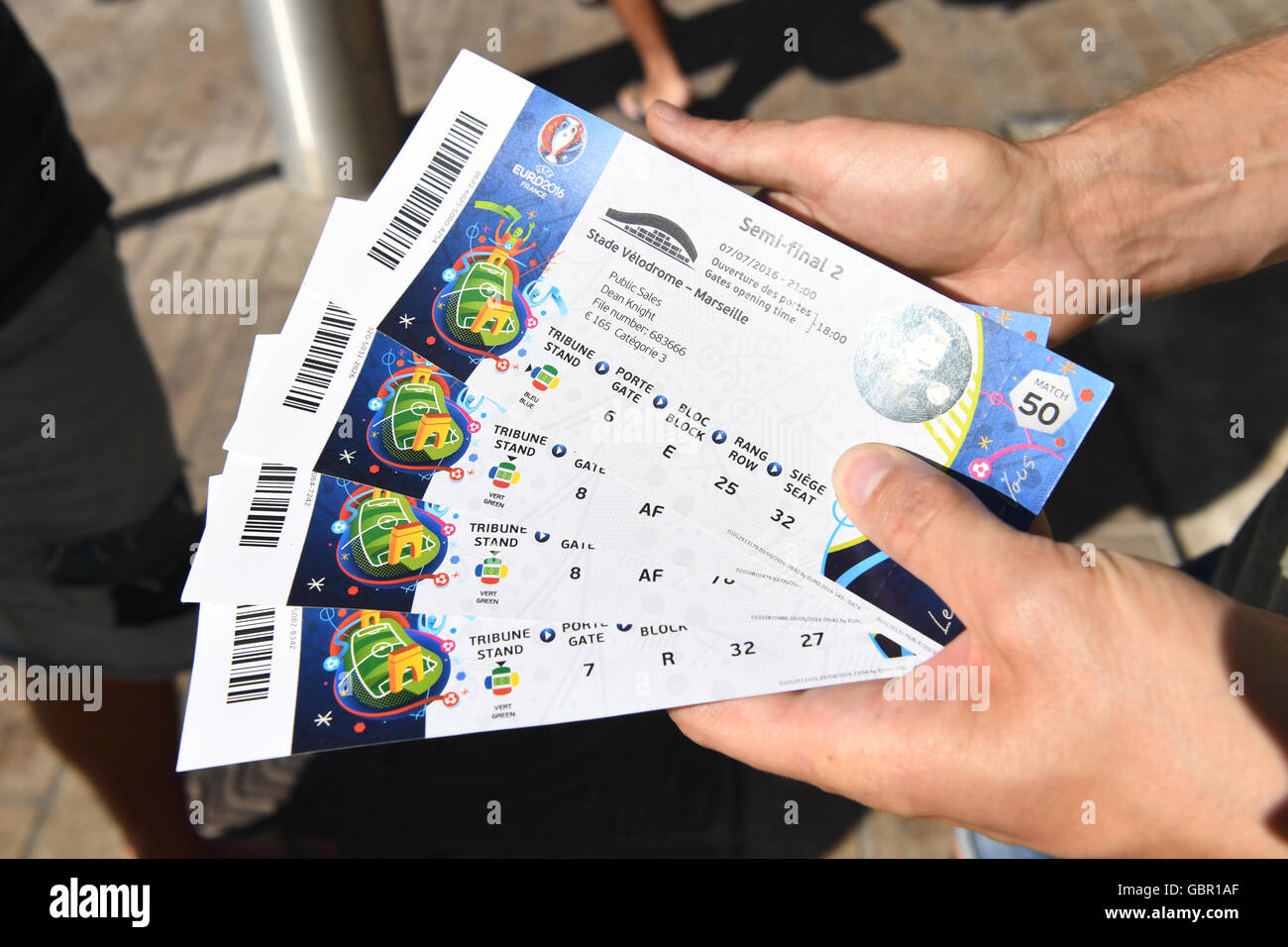 Уефа билеты. Билет на футбол. Евро 2020 билеты. Евро 2016 билеты. Билет на футбольный матч.