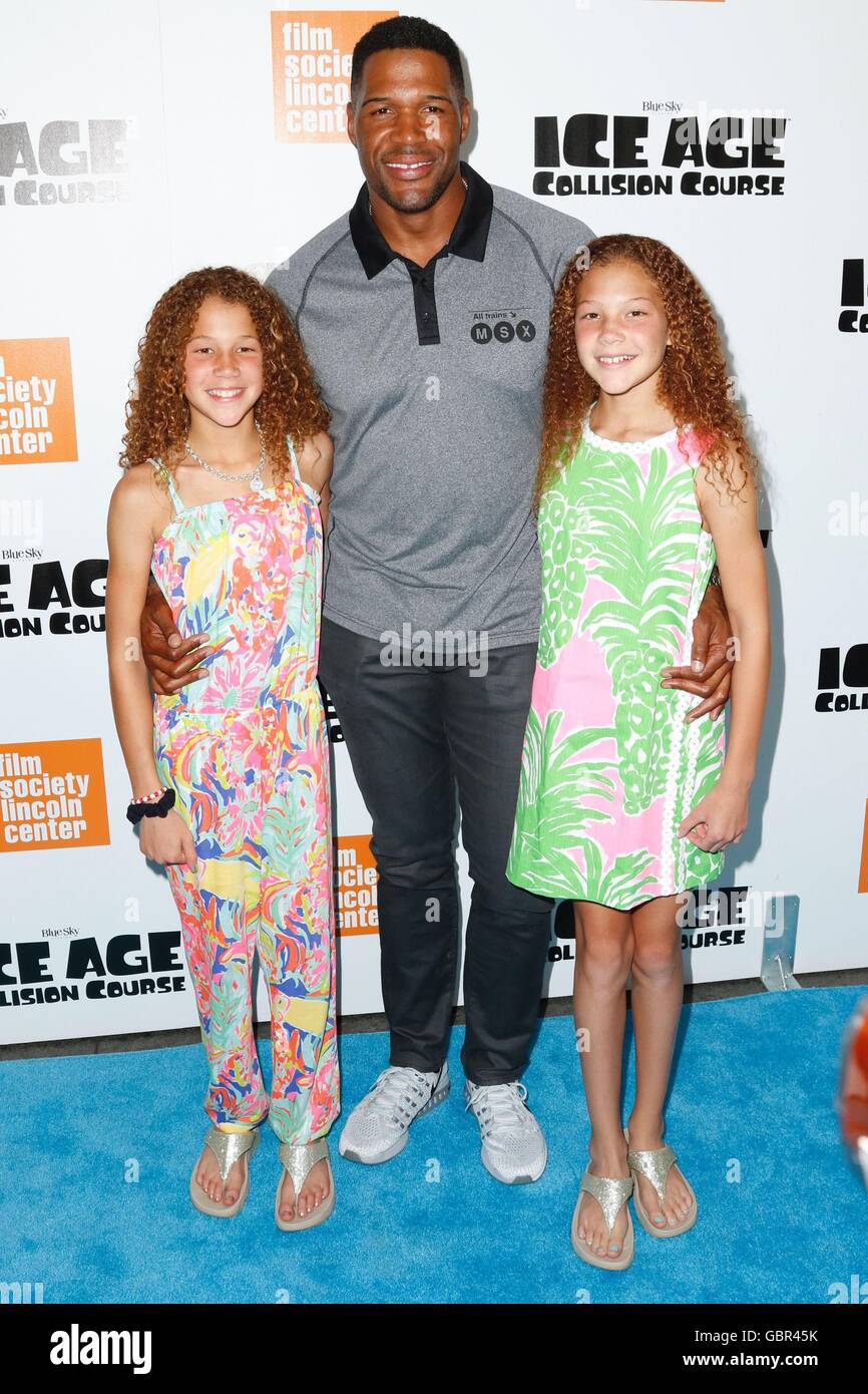 Sophia strahan michael strahan isabella strahan ice age hires stock