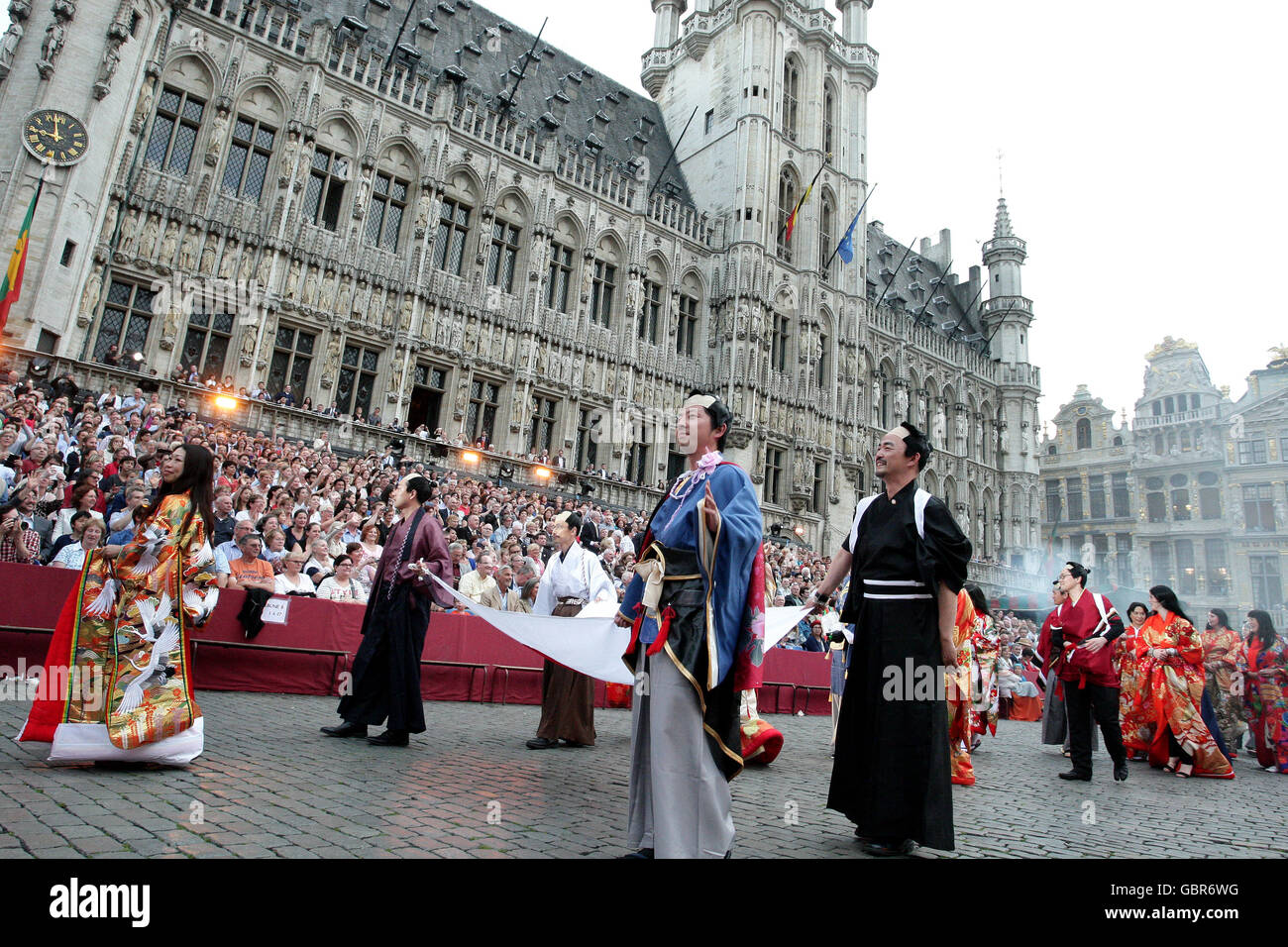 Brussels Belgium 7th July 16 Ommegang Religious Procession In Stock Photo Alamy Brussels Belgium 7th July 16 Ommegang Religious Procession In Stock Photo Alamy