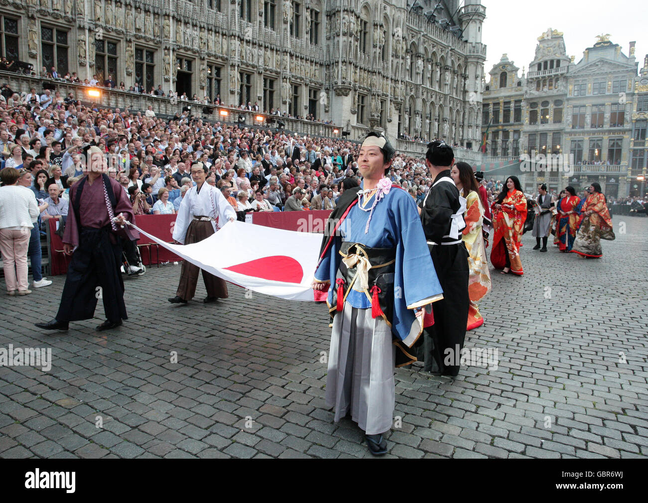 Brussels Belgium 7th July 16 Ommegang Religious Procession In Stock Photo Alamy Brussels Belgium 7th July 16 Ommegang Religious Procession In Stock Photo Alamy