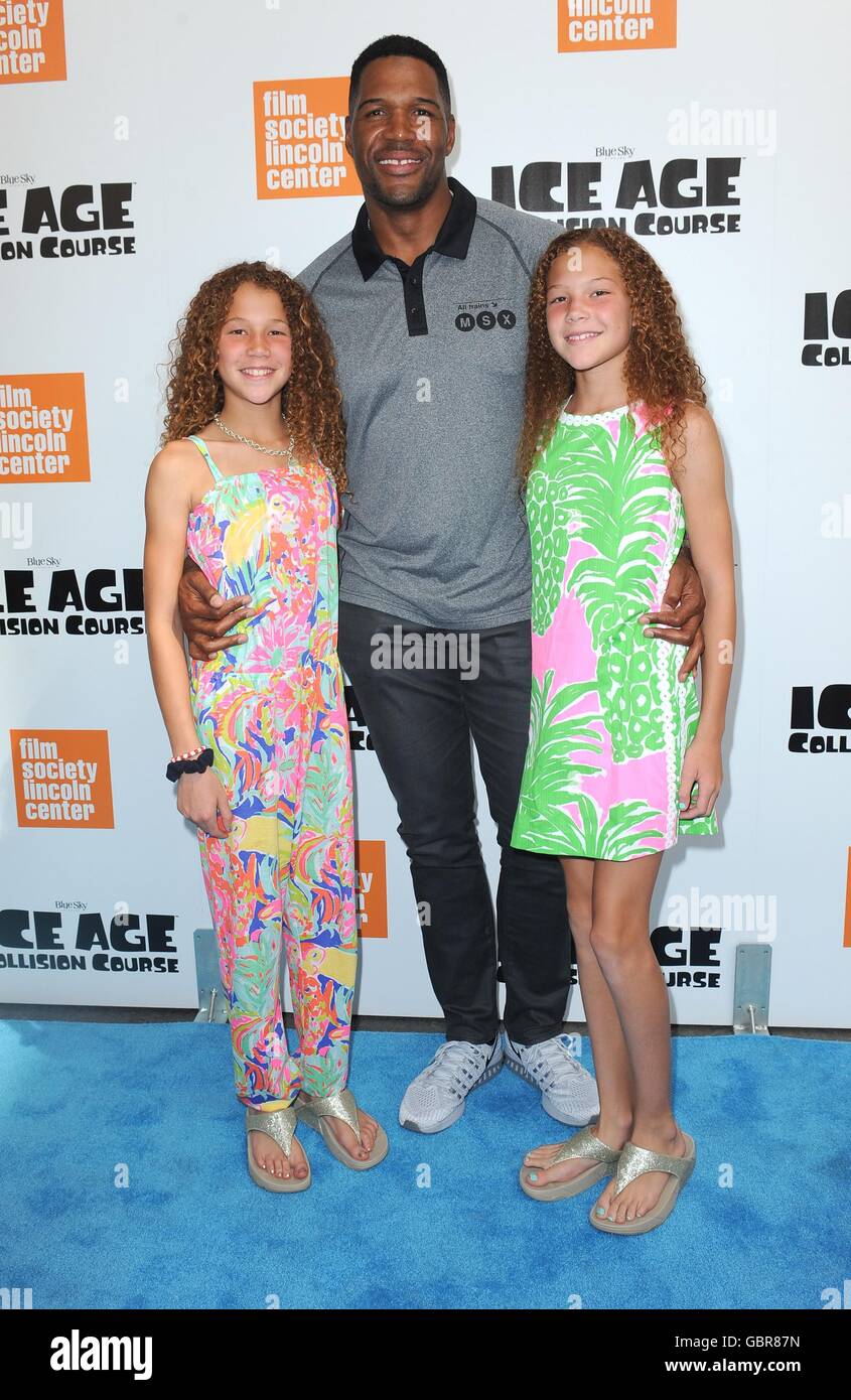 Sophia strahan michael strahan isabella strahan ice age hires stock