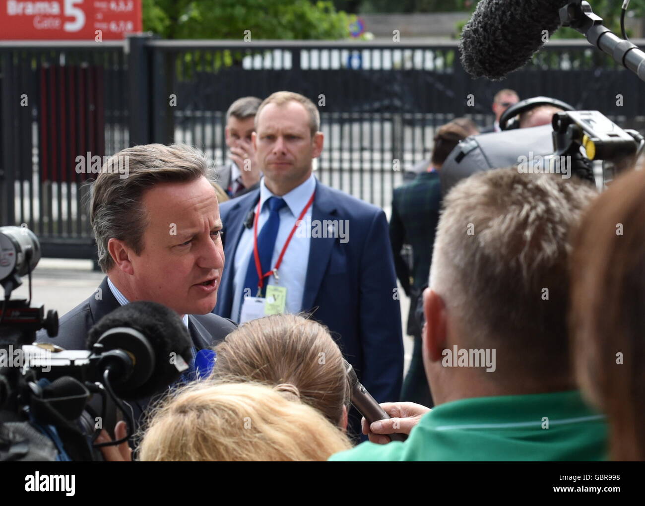 Warsaw, Poland. 8th July, 2016. UK Prime Minister David Cameron talks to journalists at a NATO summit. Credit: Mykola Lazarenko/Press Office of the President of Ukraine/TASS/Alamy Live News Stock Photo