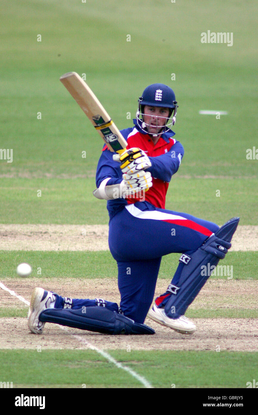 Cricket ICC Champions Trophy 2004 Sri Lanka v England. England