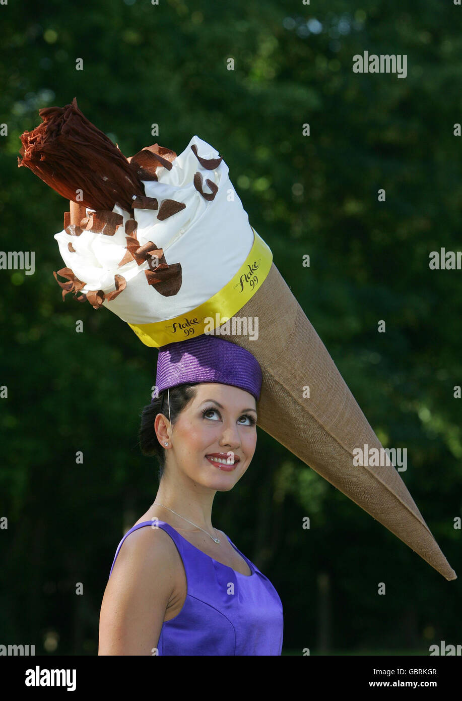 Ascot Ladies Day Stock Photo - Alamy