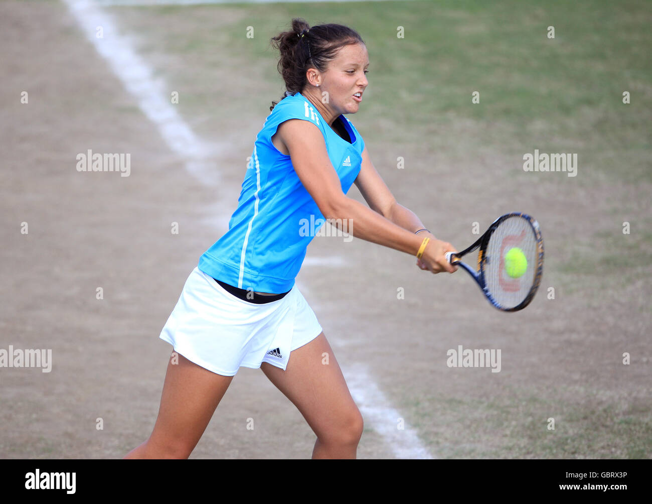 Tennis - Nottingham Masters 2009 - Day Three - Nottingham Tennis Centre. Great Britain's Laura Robson during her game with Ukraine's Olga Savchuk Stock Photo