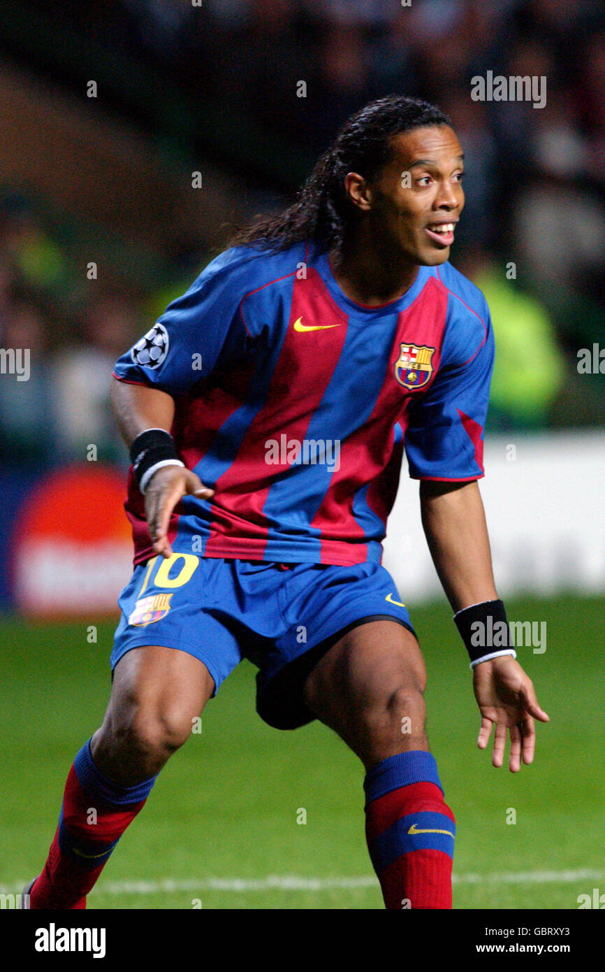 Soccer - UEFA Champions League - Group F - Celtic v Barcelona
