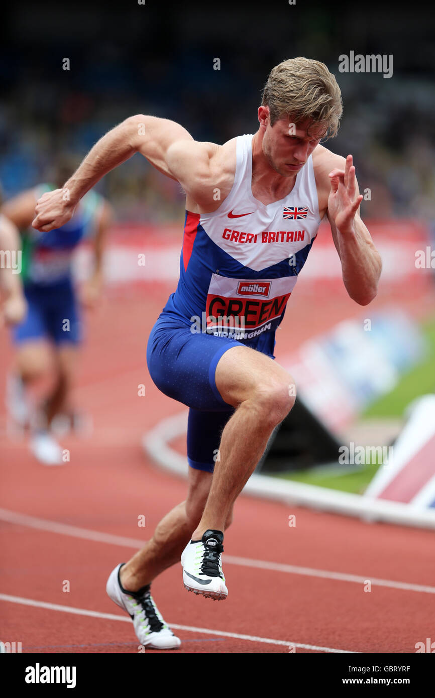 jack-green-out-of-the-starting-blocks-in-the-men-s-400m-hurdles-final