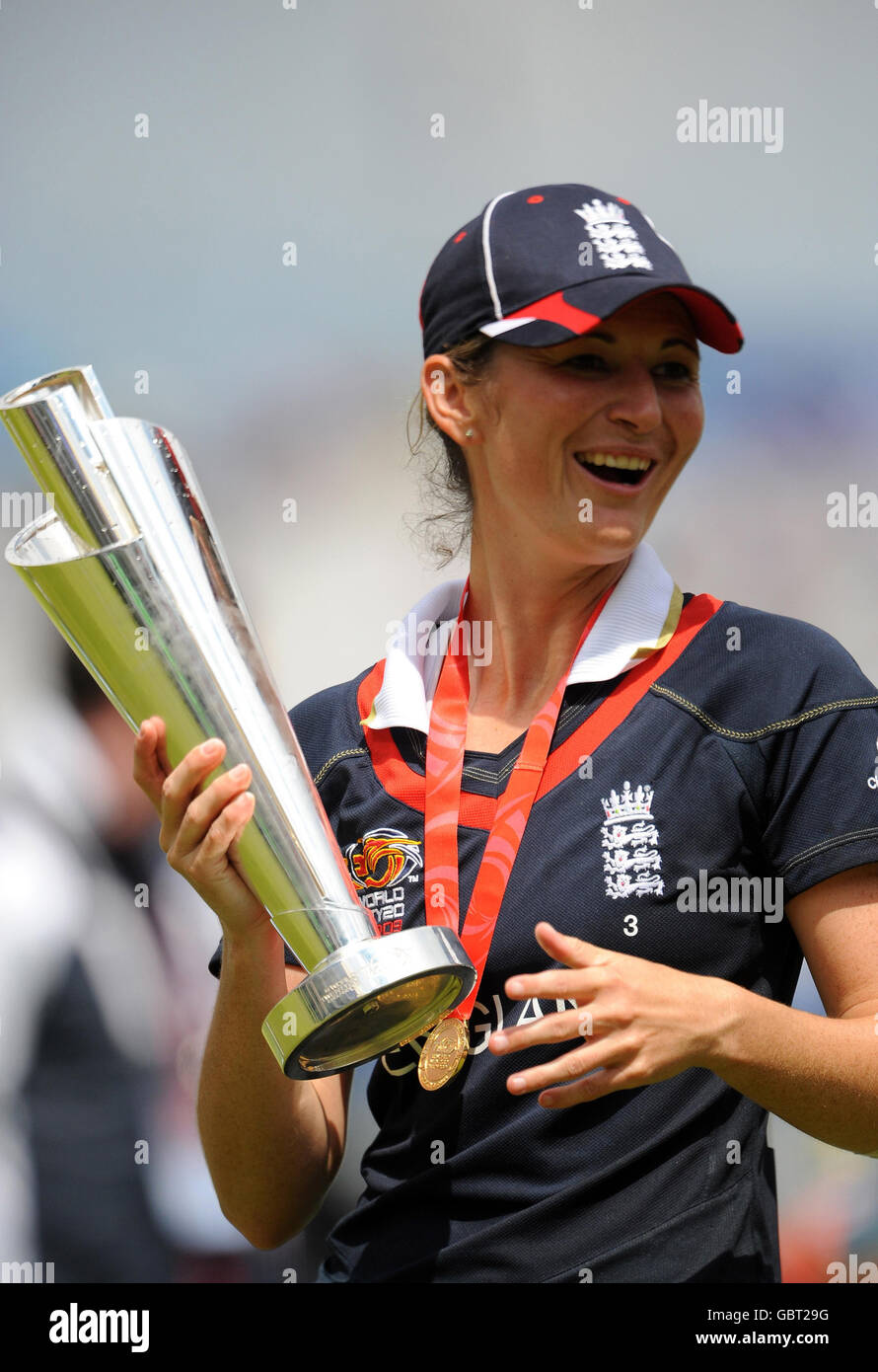 Women's t20 world cup trophy hires stock photography and images Alamy