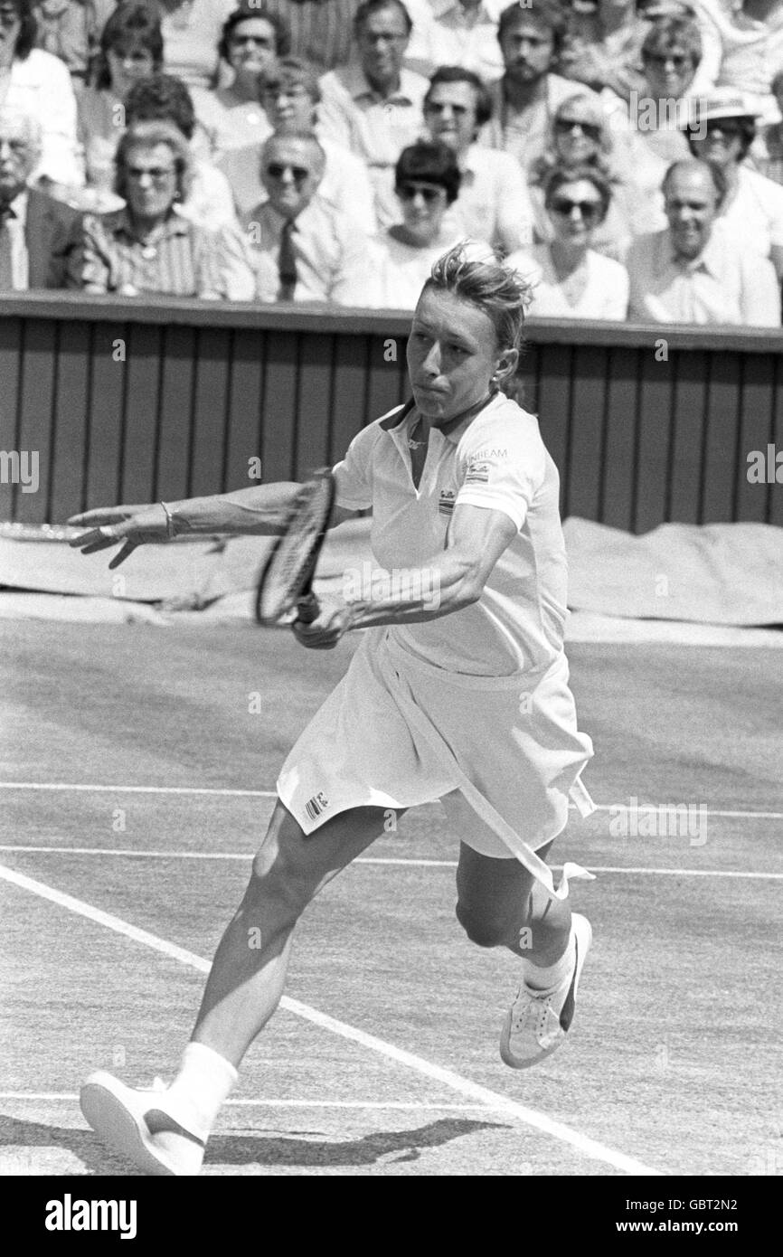 Tennis - Wimbledon Championships - Ladies' Singles - Final - Martina Navratilova v Andrea Jaeger Stock Photo