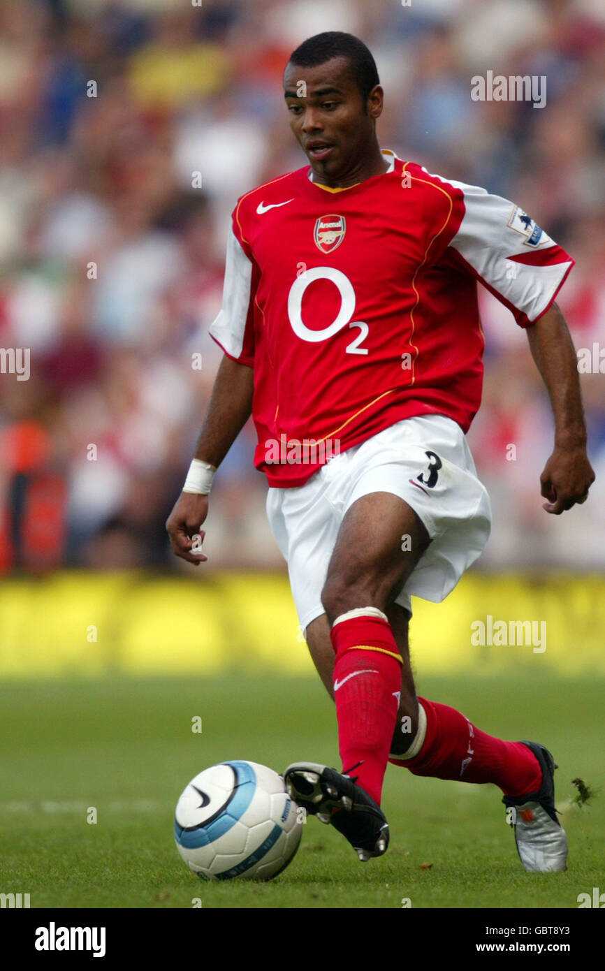 Ashley cole arsenal hi-res stock photography and images - Alamy