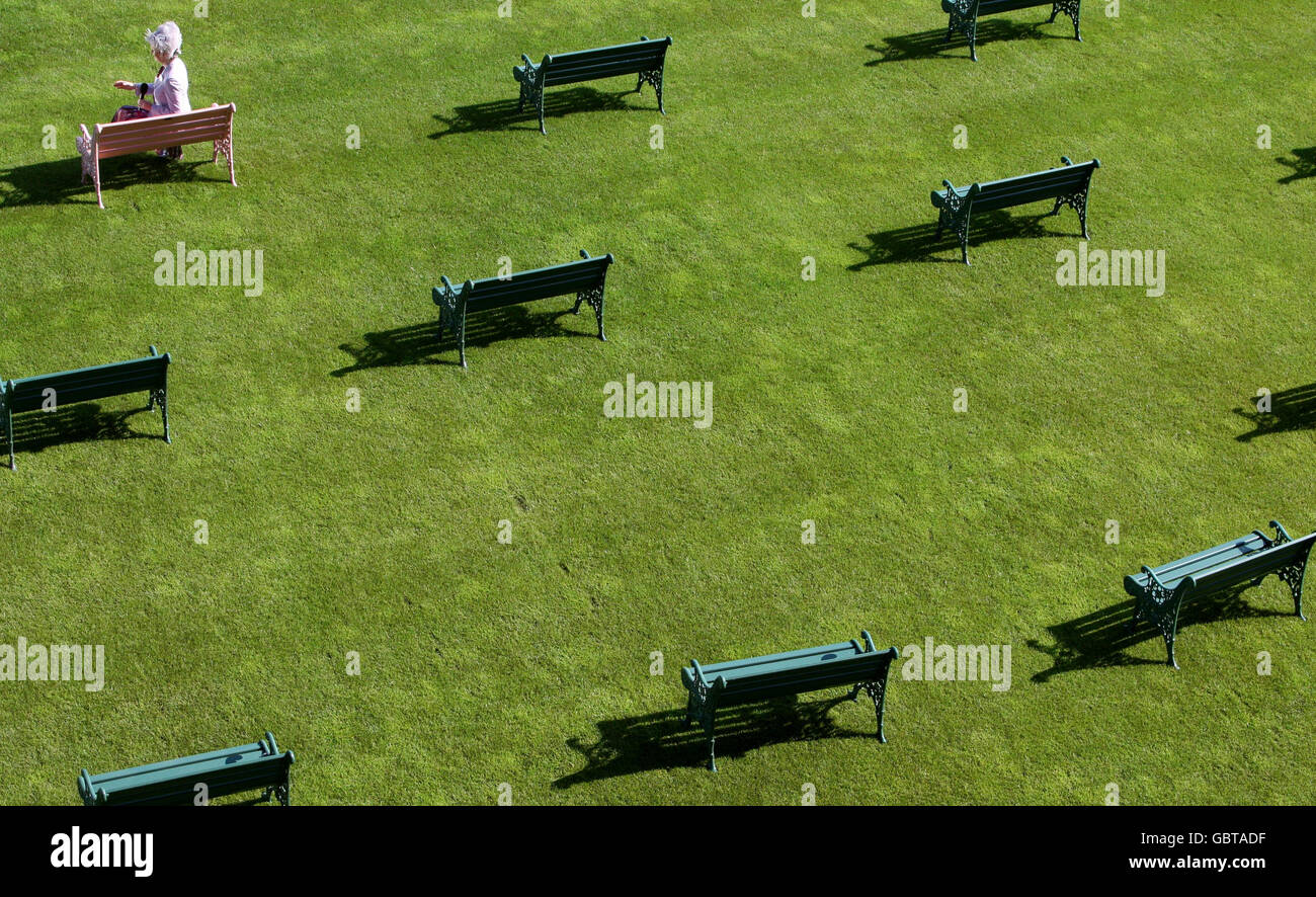 Bbc Weather Presenter High Resolution Stock Photography And Images Alamy