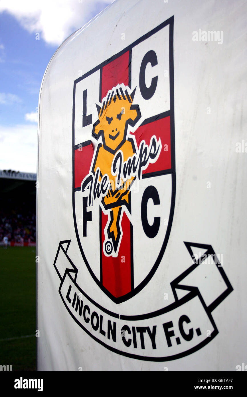 Lincoln City Fc Gifts Prints Of Sincil Bank Stadium Fine Art - Lincoln ...