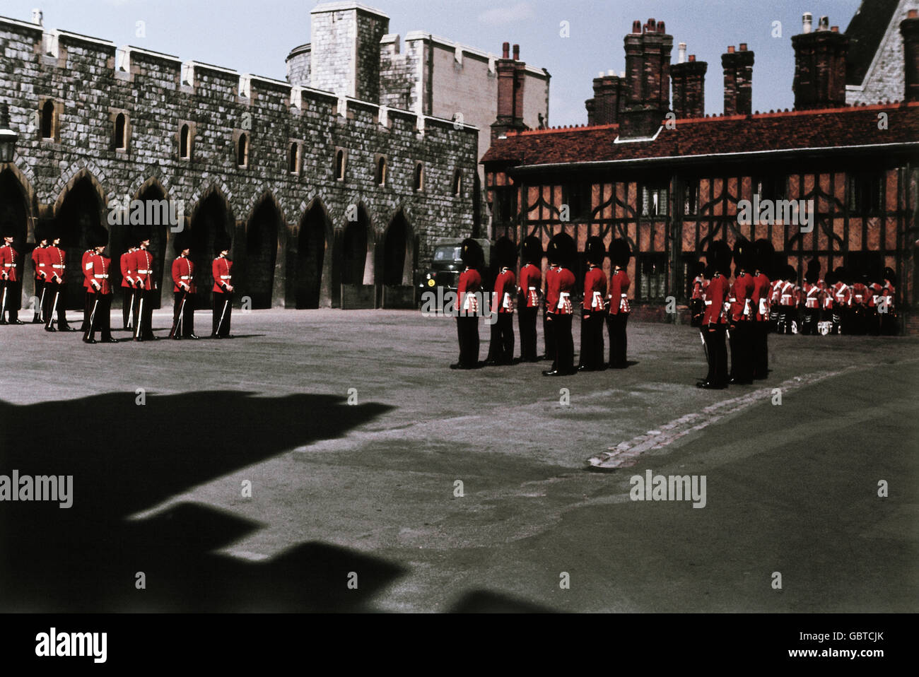 geography / travel, Great Britain, England, Windsor Castle, guard review, formation of private guards, 1957, Additional-Rights-Clearences-Not Available Stock Photo