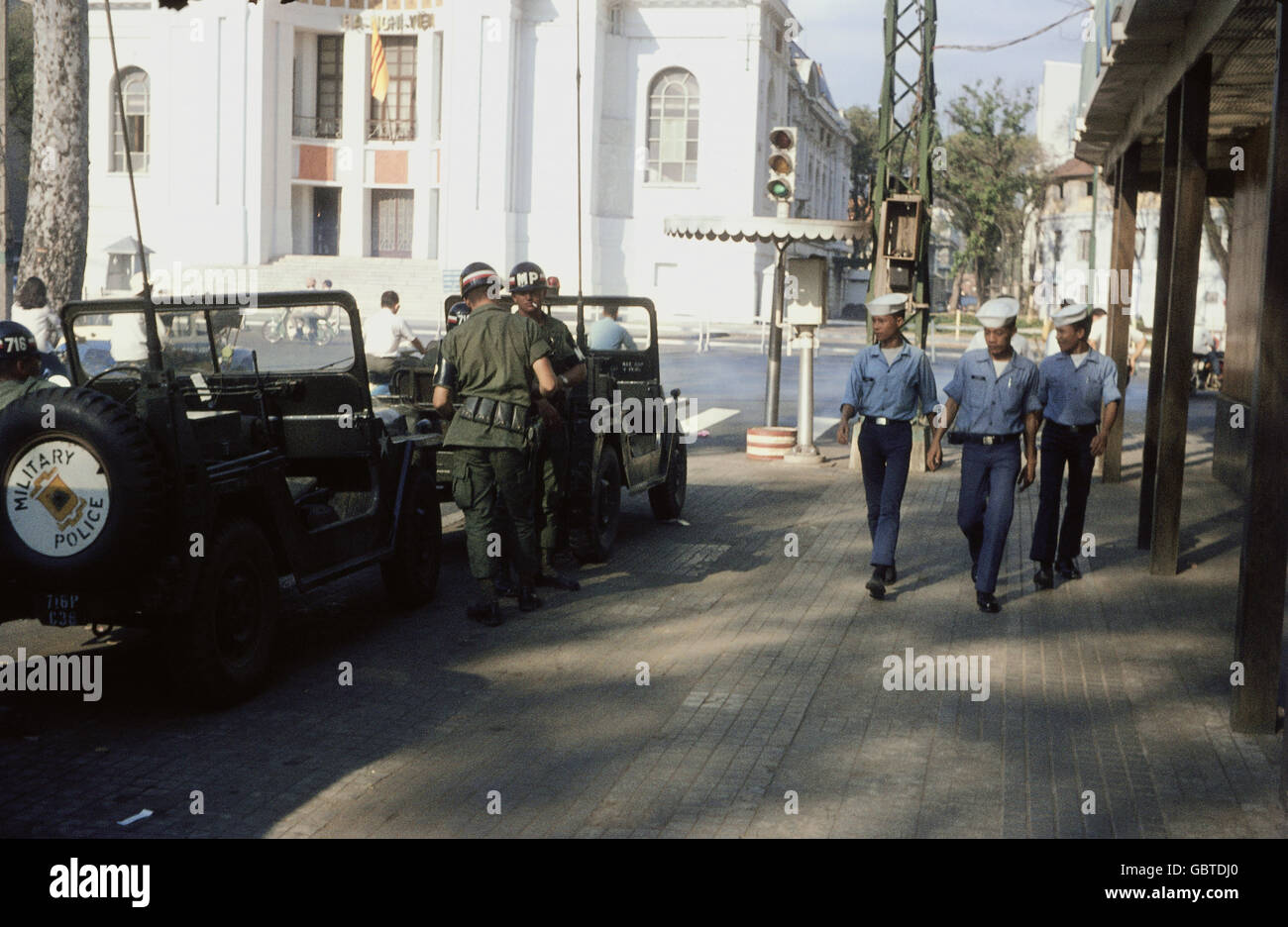 1960s army and navy uniforms hi-res stock photography and images