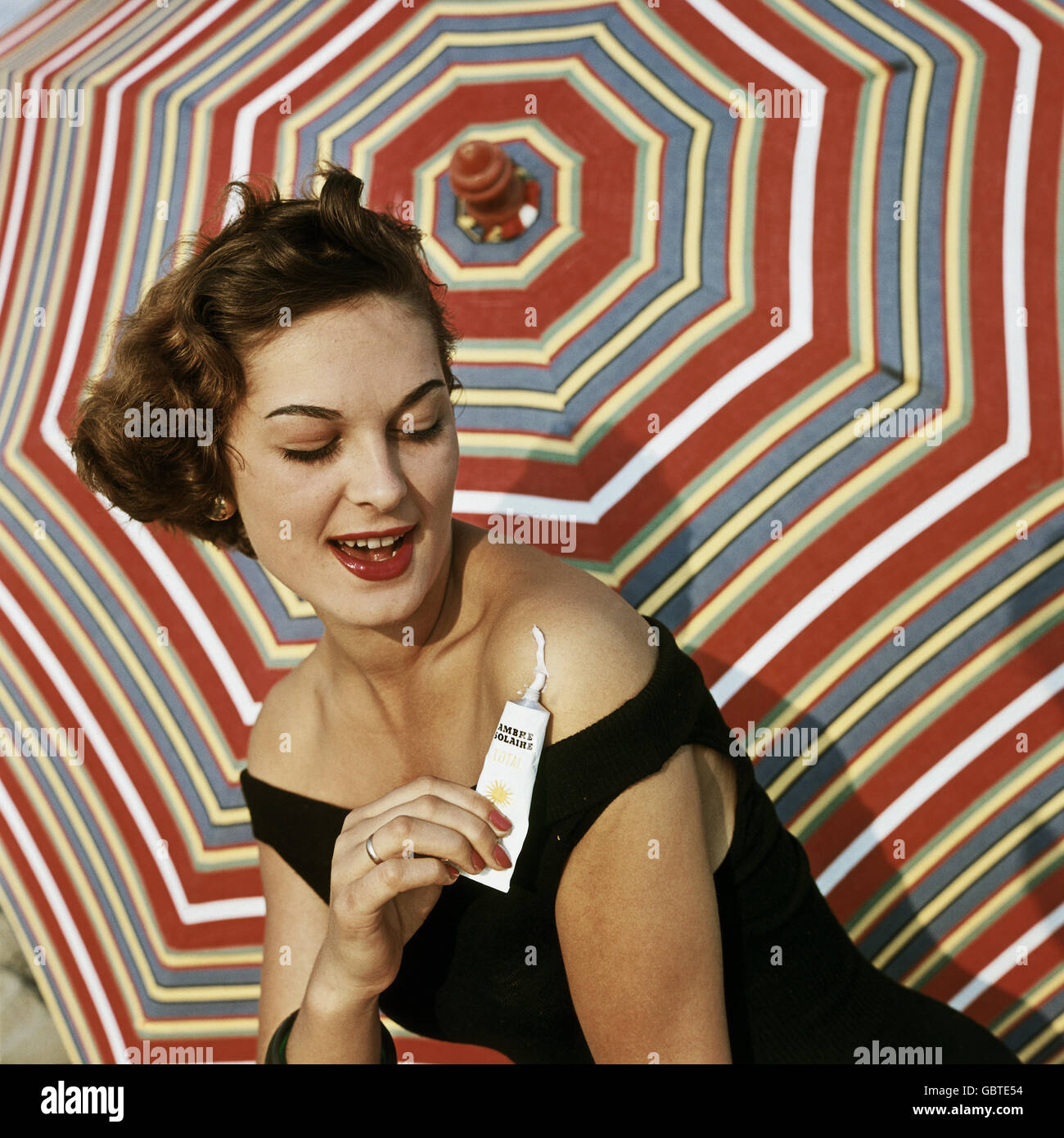 advertising, cosmetics, promotional photograph for Ambre Solaire, 1960s, Additional-Rights-Clearences-Not Available Stock Photo