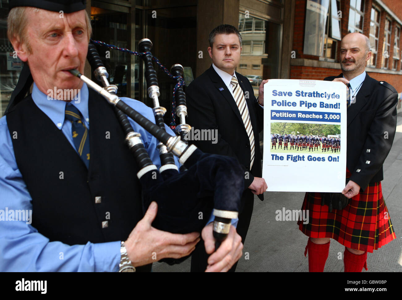 Strathclyde Police pipe band cuts Stock Photo
