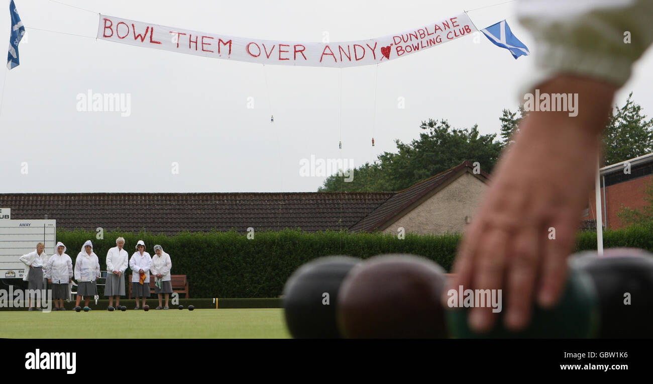 A sign reads 'Bowl then over Andy' at Dunblane Bowling Club in home town of Scottish tennis player Andy Murray, Dunblane. Murray aims to be the first Britain in 71 years to reach the men's singles final at the All-England Club. He plays Andy Roddick in the semi-final. Stock Photo