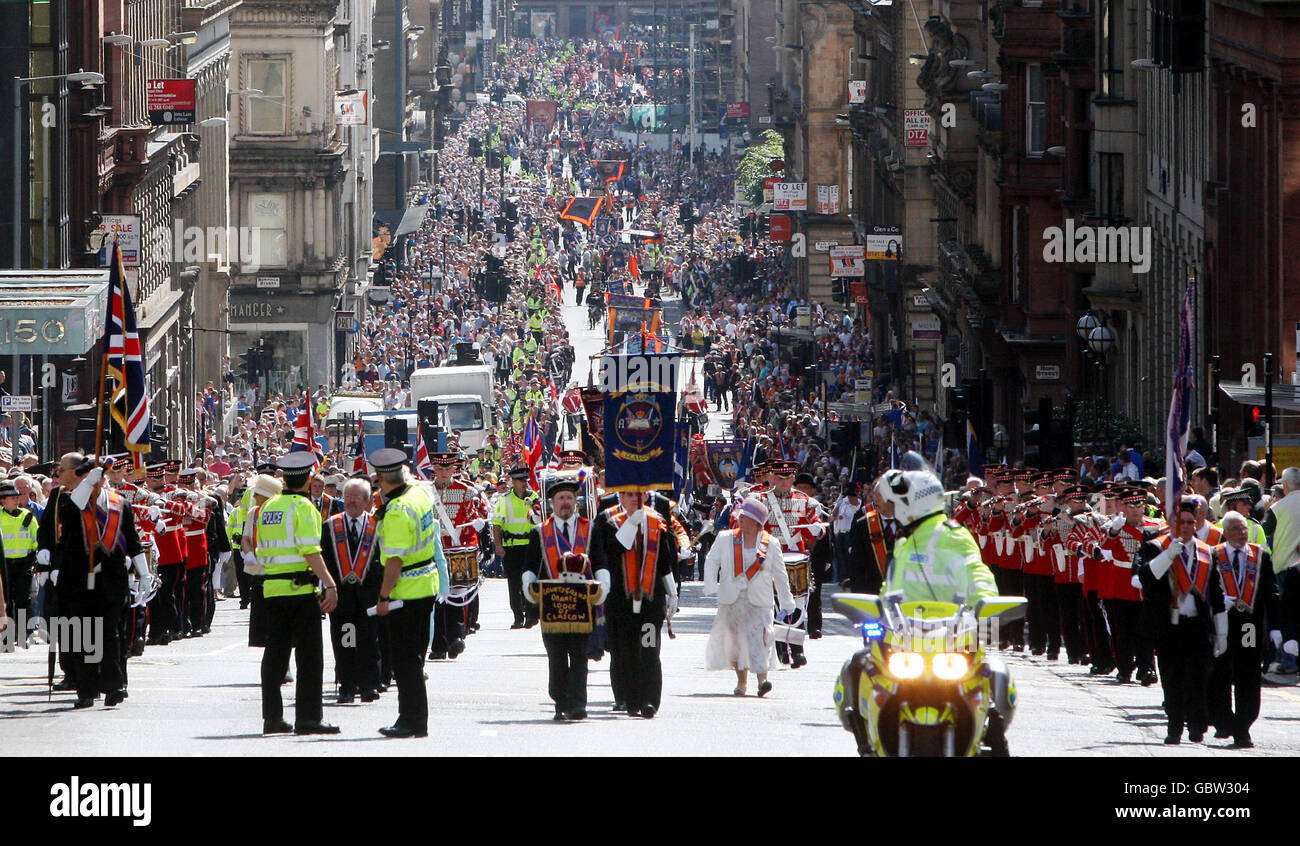 Orange walk glasgow hires stock photography and images Alamy