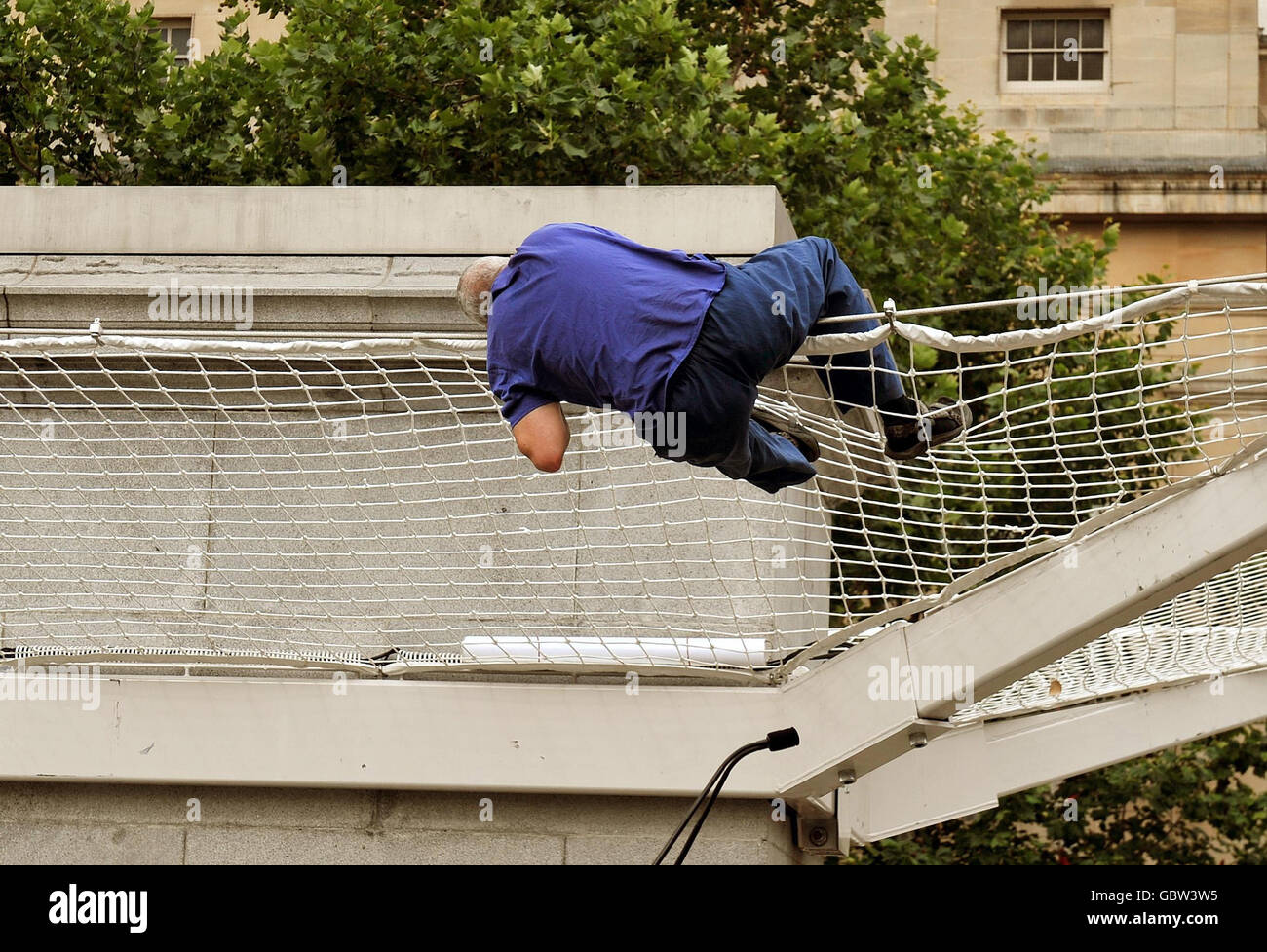 Stuart Holmes Climbs Onto The Fourth Plinth In Trafalgar Square In ...