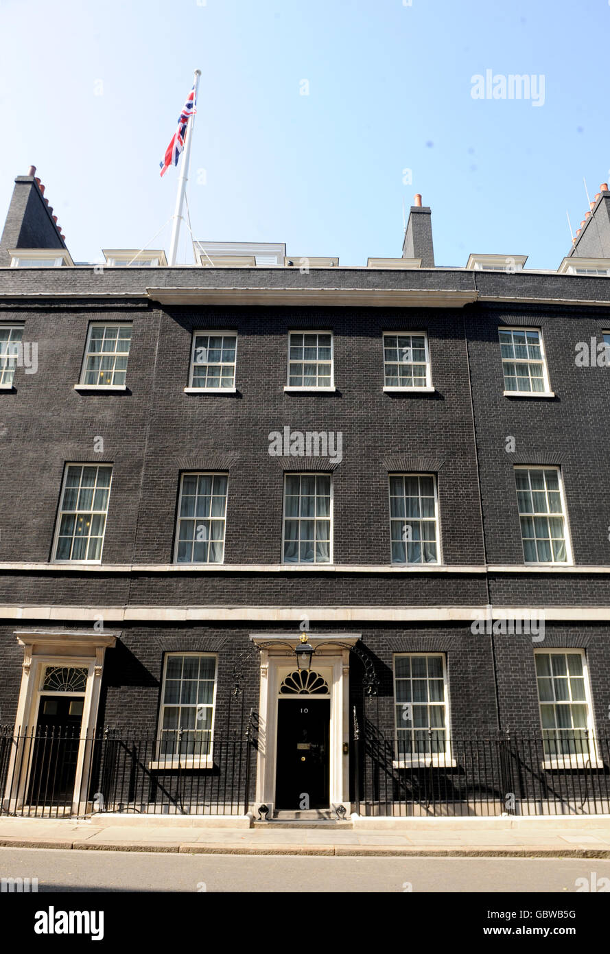 downing-street-stock-hi-res-stock-photography-and-images-alamy