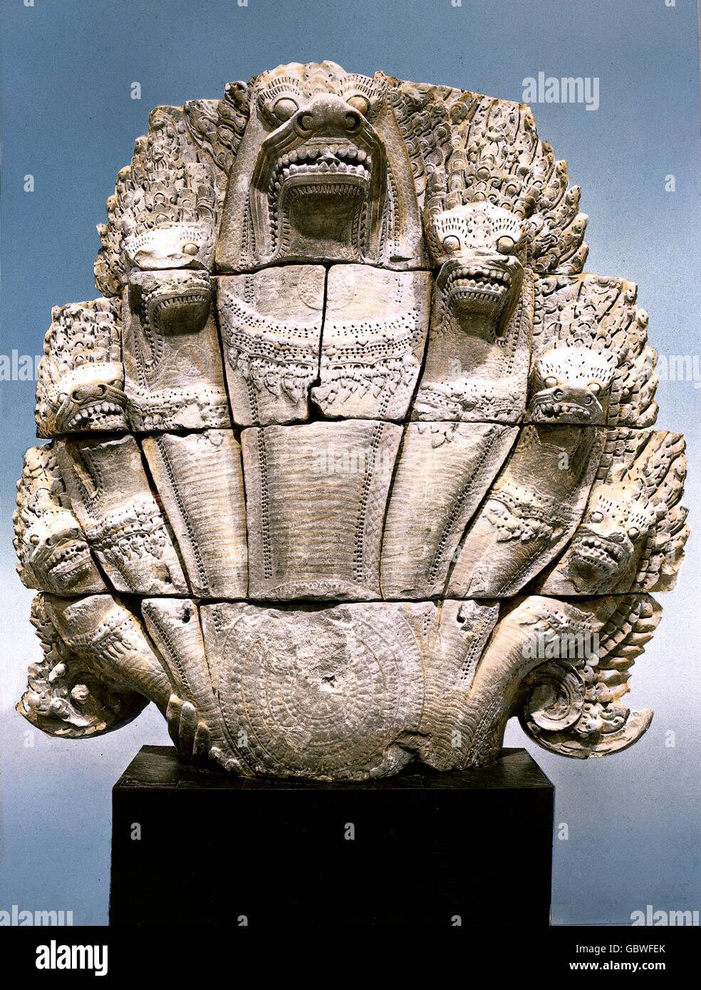 Fragment statue hires stock photography and images Alamy