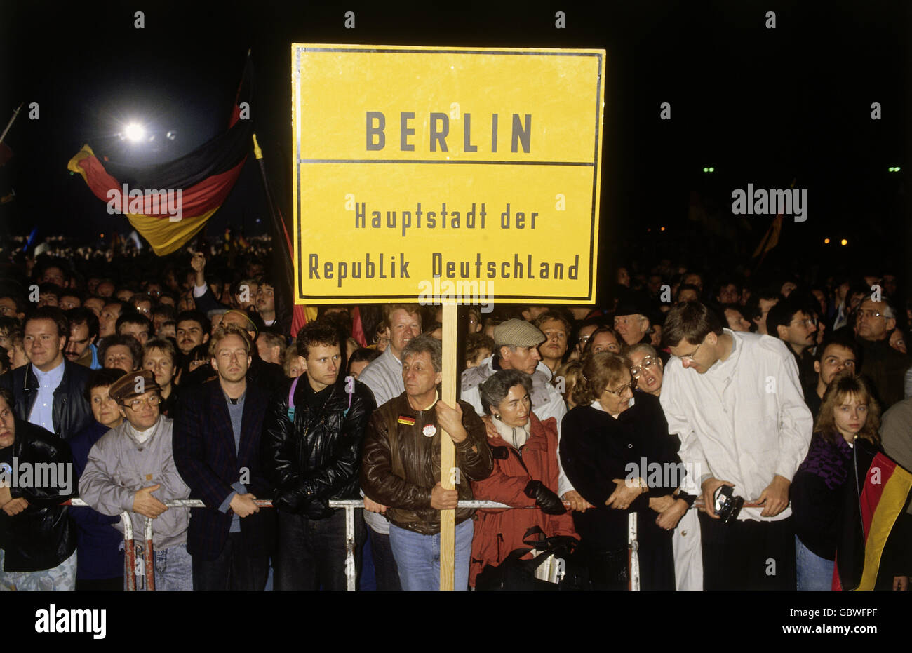 German reunification 1990 hi-res stock photography and images - Alamy