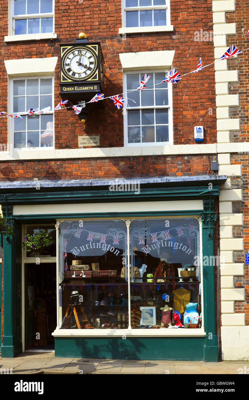 Old chemist's shop hires stock photography and images Alamy